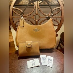 Coach Teri Hobo Shoulder bag & matching wallet
